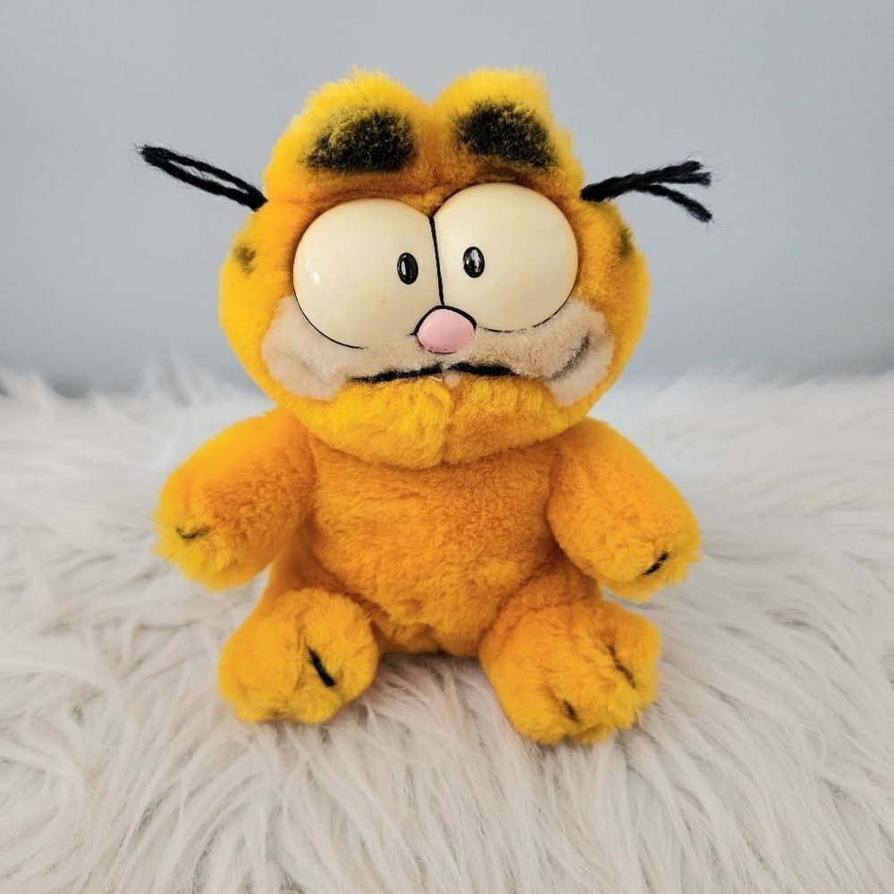 Vintage 1978 1981 Garfield Mini Plush Sitting